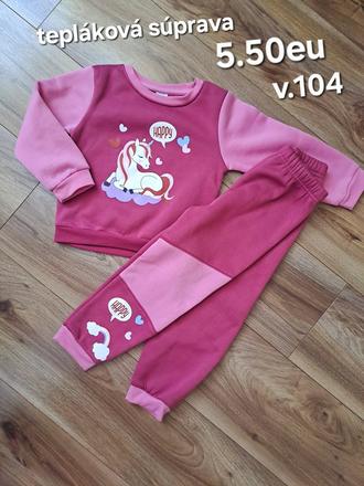 Tepláková súprava, 104