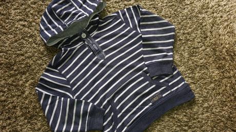 Mikinka s kapucnou, next,116