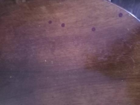 Starožitný stôl a stoličky, 