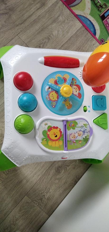Stolík fisher price žirafa, 