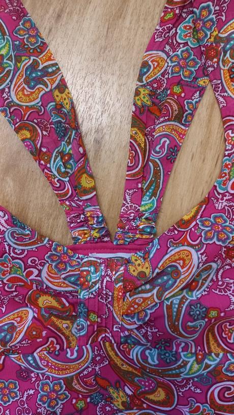 Šaty na ramienka, 42