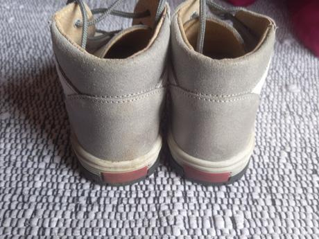 Kožené  vyssie topanky, beda,25