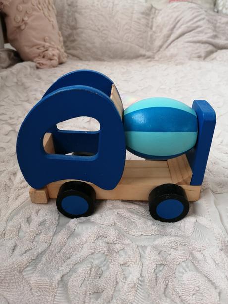 Drevené auto domiešavač, 