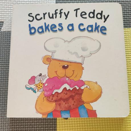 Scruffy teddy bakes a cake - 1b,