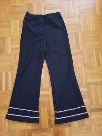 Dievčenské nohavice, 122