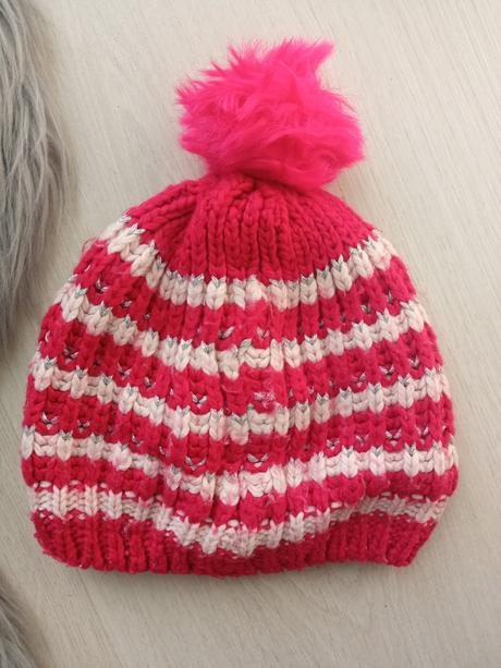 Dievčenská červená zimná čiapka, 98