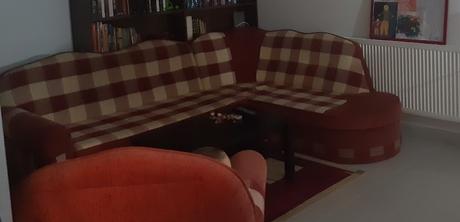 Predam rohovu sedacku, 