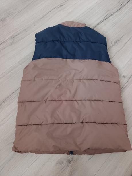 Pekná vesta, sinsay,152