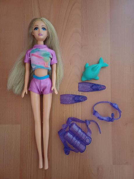 Barbie potápačka,