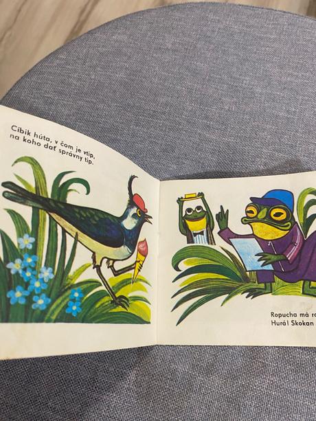 Stará retro miniknižka skokanské preteky,