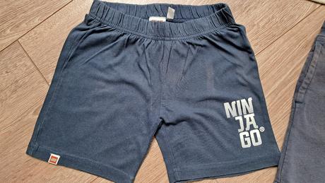 4xkraťasy veľ.110 až po 116-spolu za 5 eur, 110