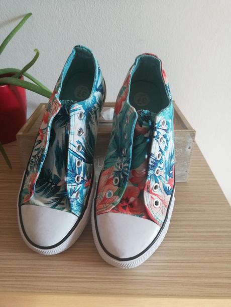 Tenisky s letným vzorom (37), 37