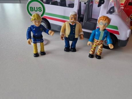 Autobus požiarnik sam, 