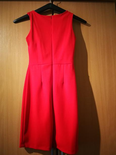 Cervene saty, xs