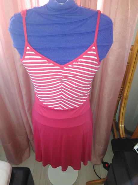 Prúžkované červené letné šaty, orsay,s