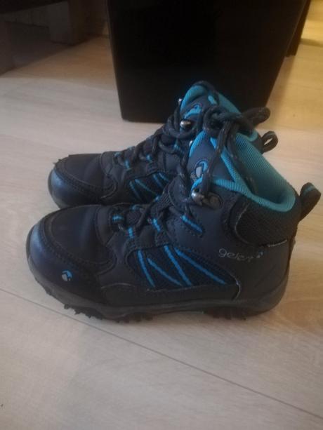 Turistické topanky, 26