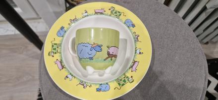 Komplet tanier+šáločka,