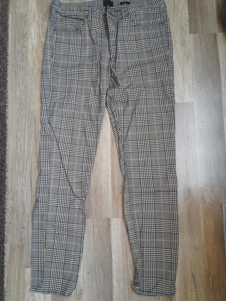 Mam na predaj nohavice, 34
