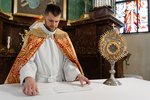 Žiadosť o sviatosti po rozvode: Máte skúsenosti?