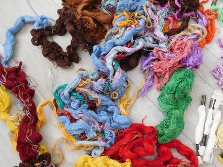 Nite farebné na ručné vyšívanie, 