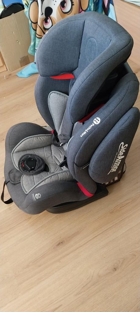 Autosedacka 9-18 kg, petite&mars