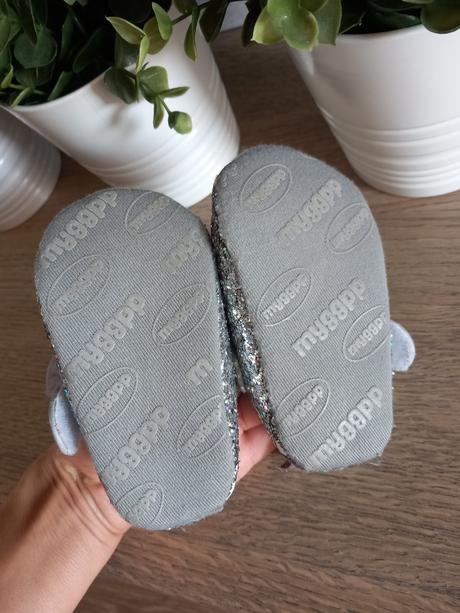 Capačky s flitrami miggpp, <17