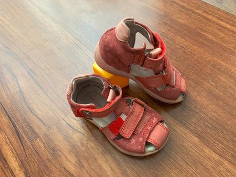 Sandalky, d.d.step,23