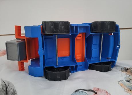 Lena truxx smetiarske auto, 