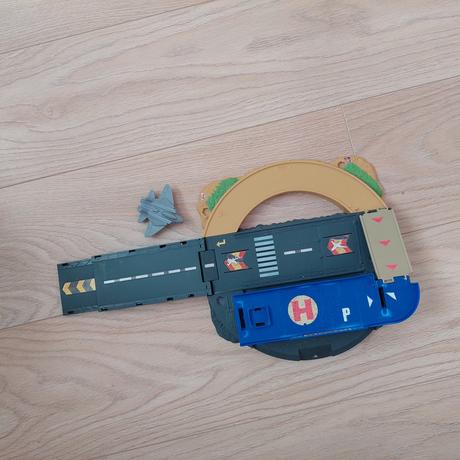 Velke 45cm heliport letisko ,so zvukmi, 