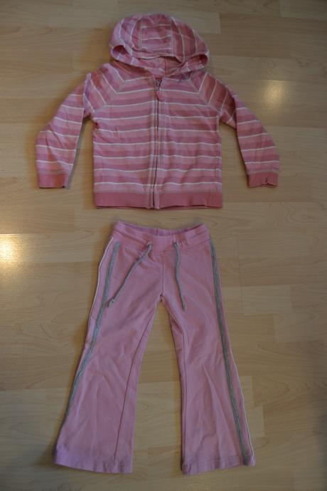 Bunda a tepláky - 2-3 roky, c&a,98