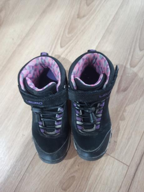 Kotníkové topánky, 31