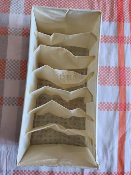 Organizér do zásuvky, 