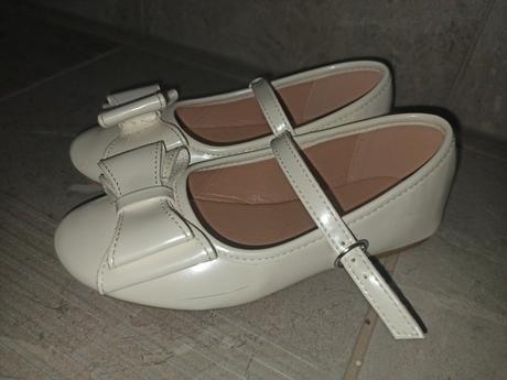 Dievčenské balerínky, 29