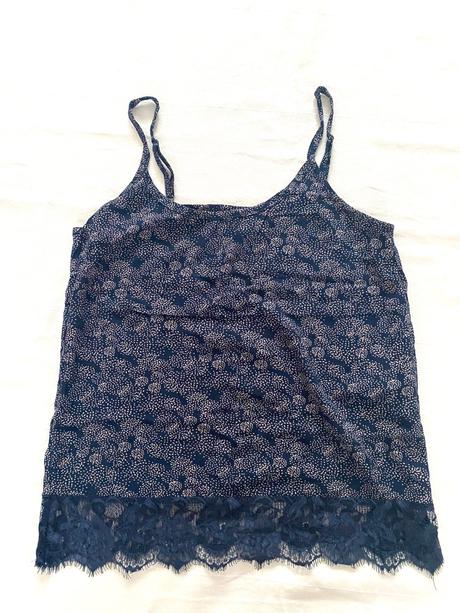 Tmavomodrý top s čipkou vero moda, vero moda,s