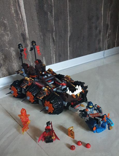 Skladačka úplna kopia 70321 stroj skazy,