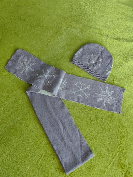Set čiapky a šálu c&a, super stav, c&a,146