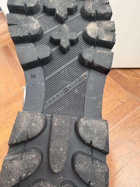 Čiže tommy hilfiger, tommy hilfiger,36