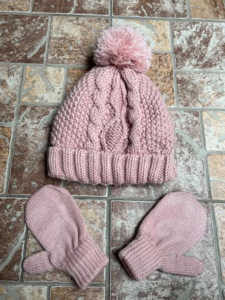 Set čiapka a rukavice,