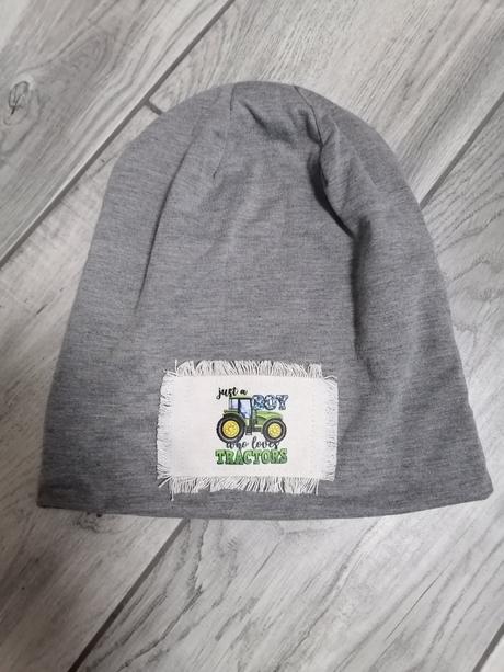 Dvojvrstvová čiapka - traktor - 134/140, 134