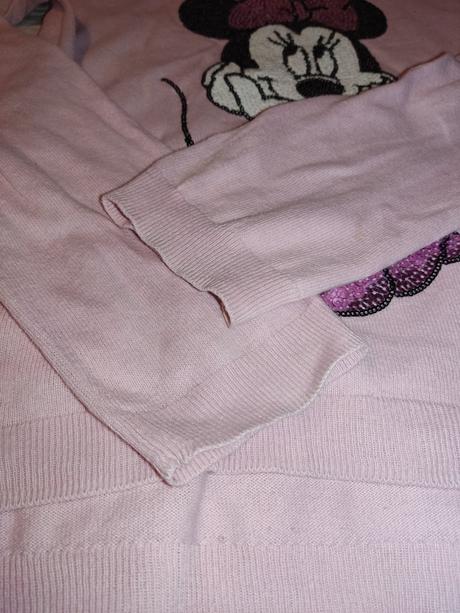 Svetrík s minnie, h&m,134