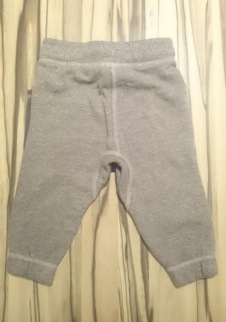 Šedé tepláky, l.o.g.g.,74