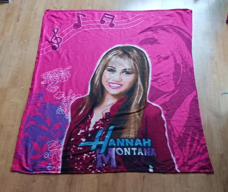 Krásna flísová deka hannah montana,