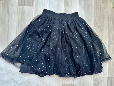 Trblietava suknicka, 122