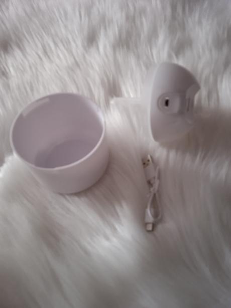 Difuzér s farebným podsvietením, 