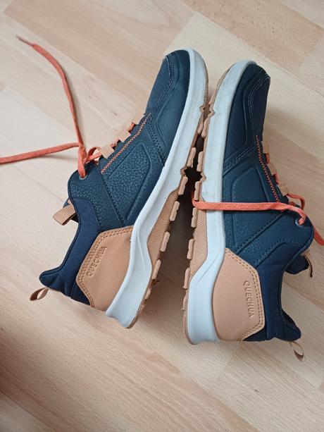 Prechodne topanky z decathlonu, quechua,37