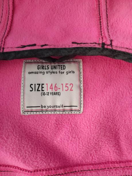 Vetrovka s flaušovou podšívkou a s kapucňou, takko,146