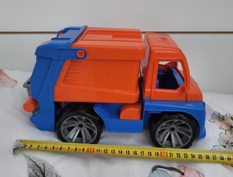 Lena truxx smetiarske auto, 