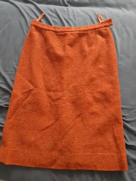 Damska hrubsia sukna, 42