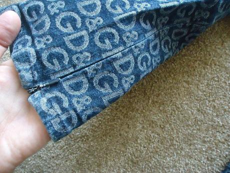 Slim rifle s logom d&g v látke, originál vel.28, m