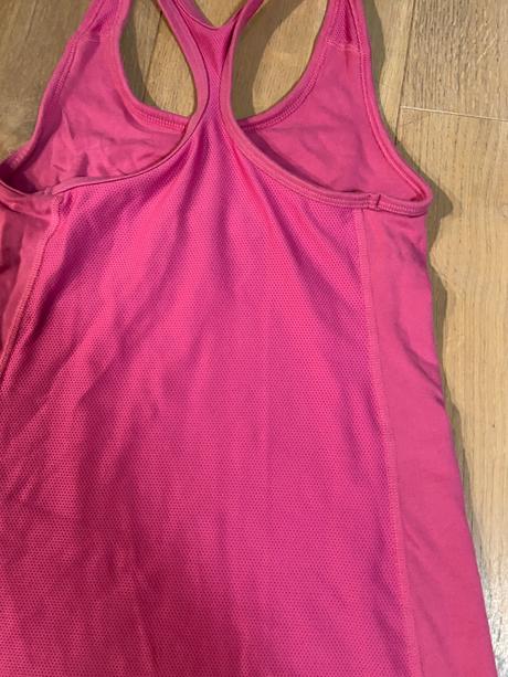 Sportove tielka nike a adidas, nike,xs